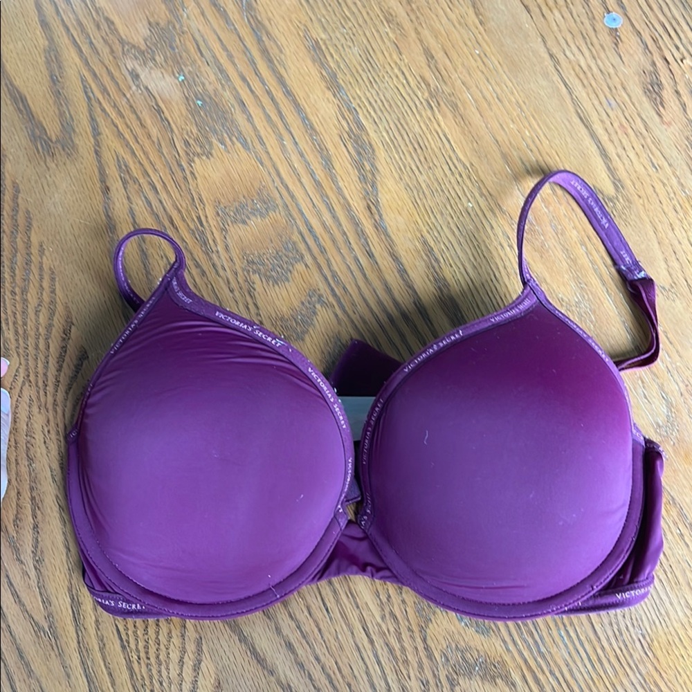 Maroon Victoria’s Secret full coverage t shirt bra